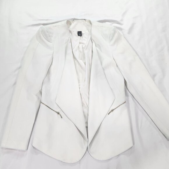 White House Black Market White Blazer Size 8
lot H - Picture 4 of 9